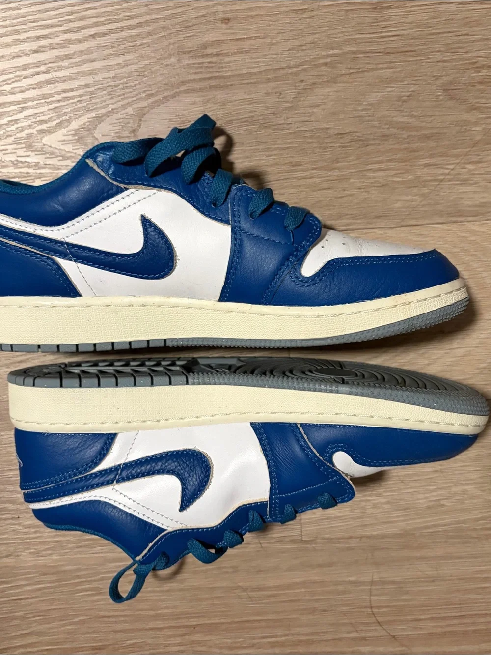 Jordan Low-Top Sneakers in Teal Blue and White